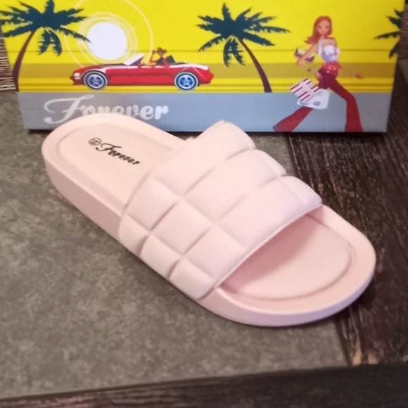 Pink Slipers - Picture 1 of 5